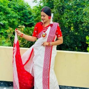 উন্নত মানের হাফ সিল্ক শাড়ি