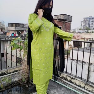এম্বডারি কাজ করা ২-পিস