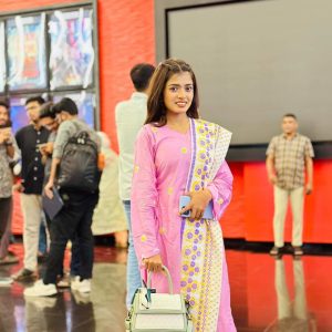 পাকিস্তানি থ্রি- পিস কালেকশন