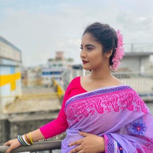 হাফ সিল্ক শাড়ি
