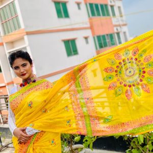 হাফ সিল্ক শাড়ি