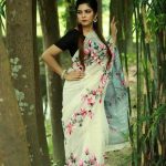 হাফ সিল্ক হ্যান্ড প্রিন্ট শাড়ি