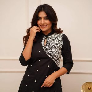 পাকিস্তানি ডিজাইনের থ্রি পিস